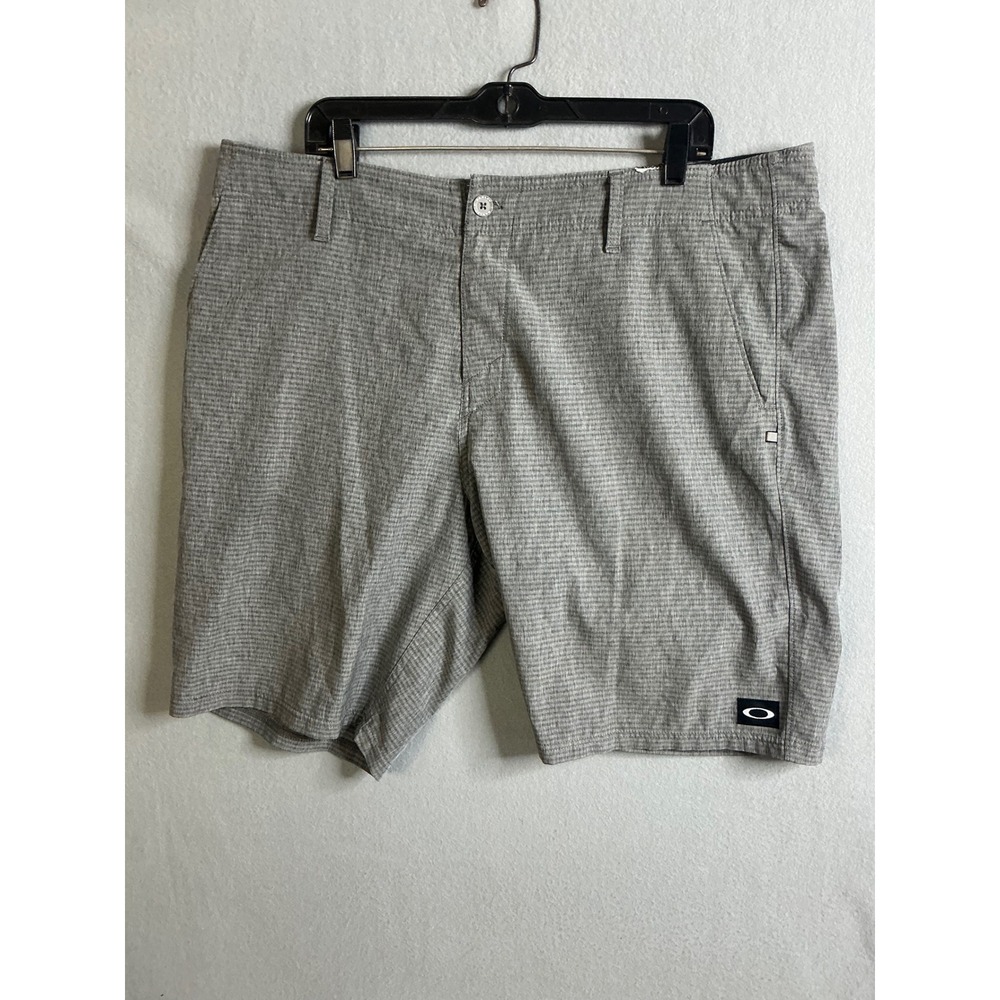 Oakley Shorts Men's 40 Hybrid Shorts Walk Shorts‎ Casual Athletic Lightweight